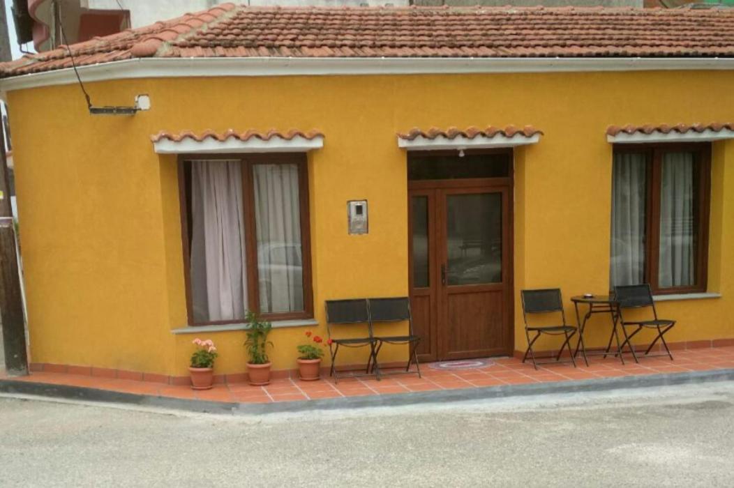 Village House Grevena Luaran gambar